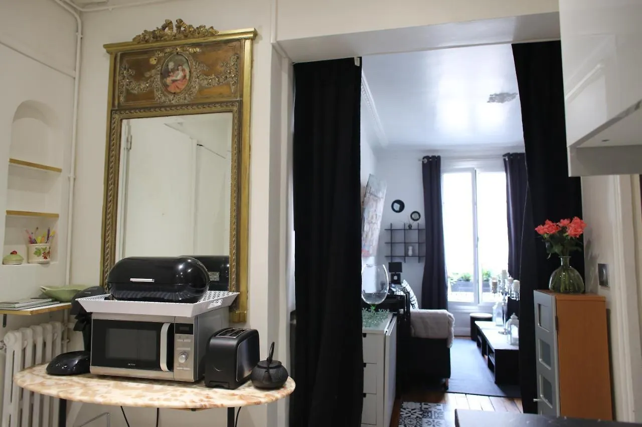 Montmartre's Daire